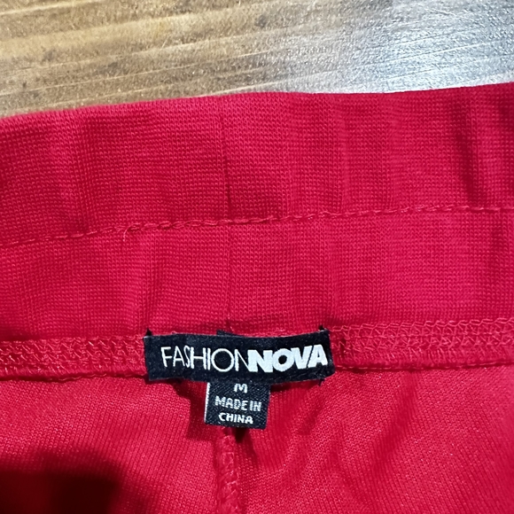 Fashion nova 2 piece tracks suit - Picture 5 of 6